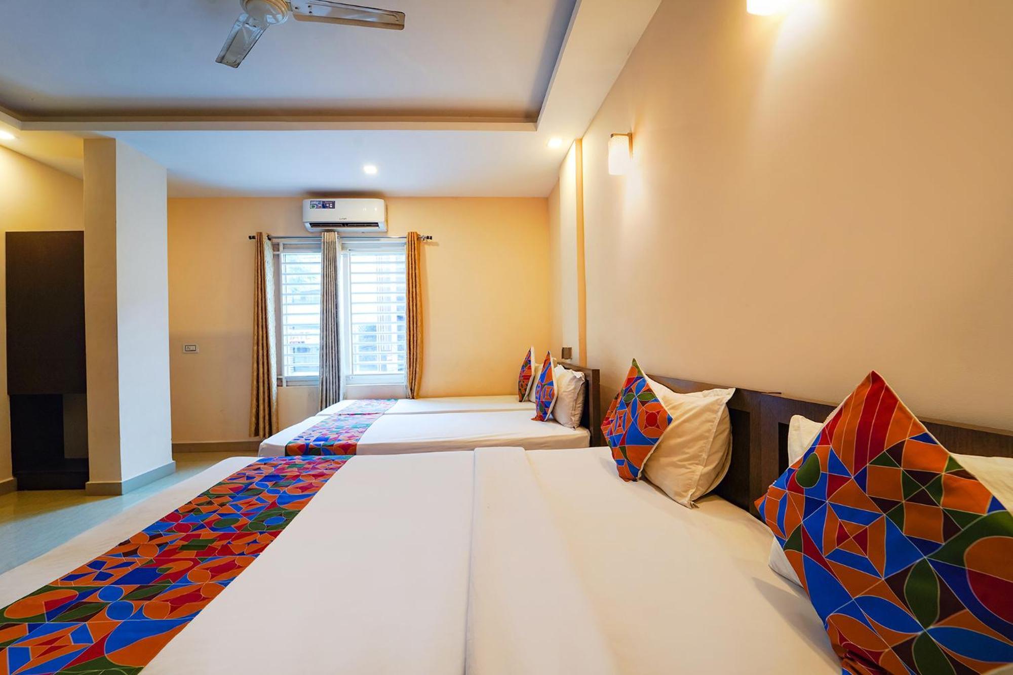 Zion Plaza Hotel Nedumbassery Exterior photo